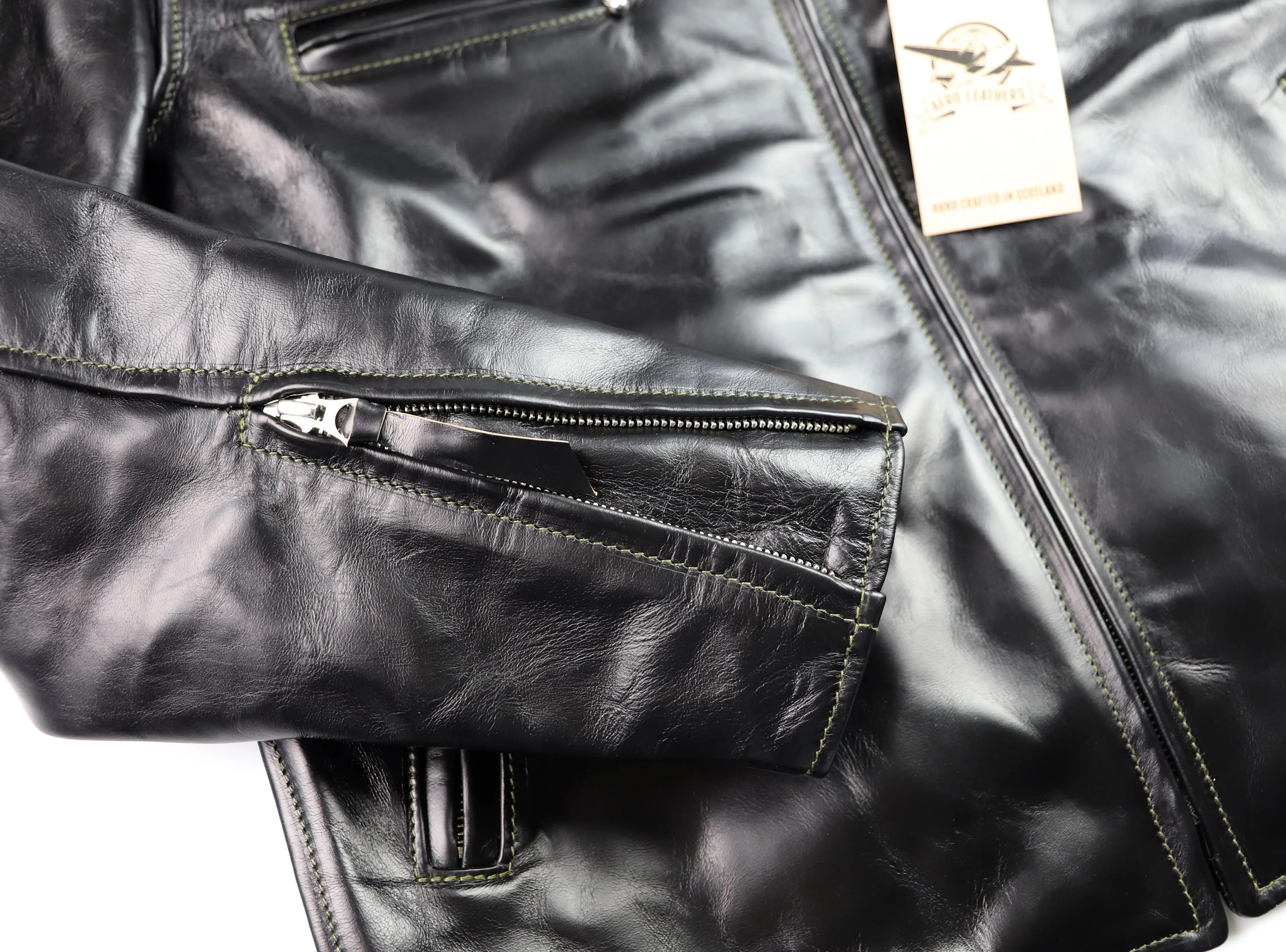 Aero Cafe' Racer, size 44, Black CXL Horsehide