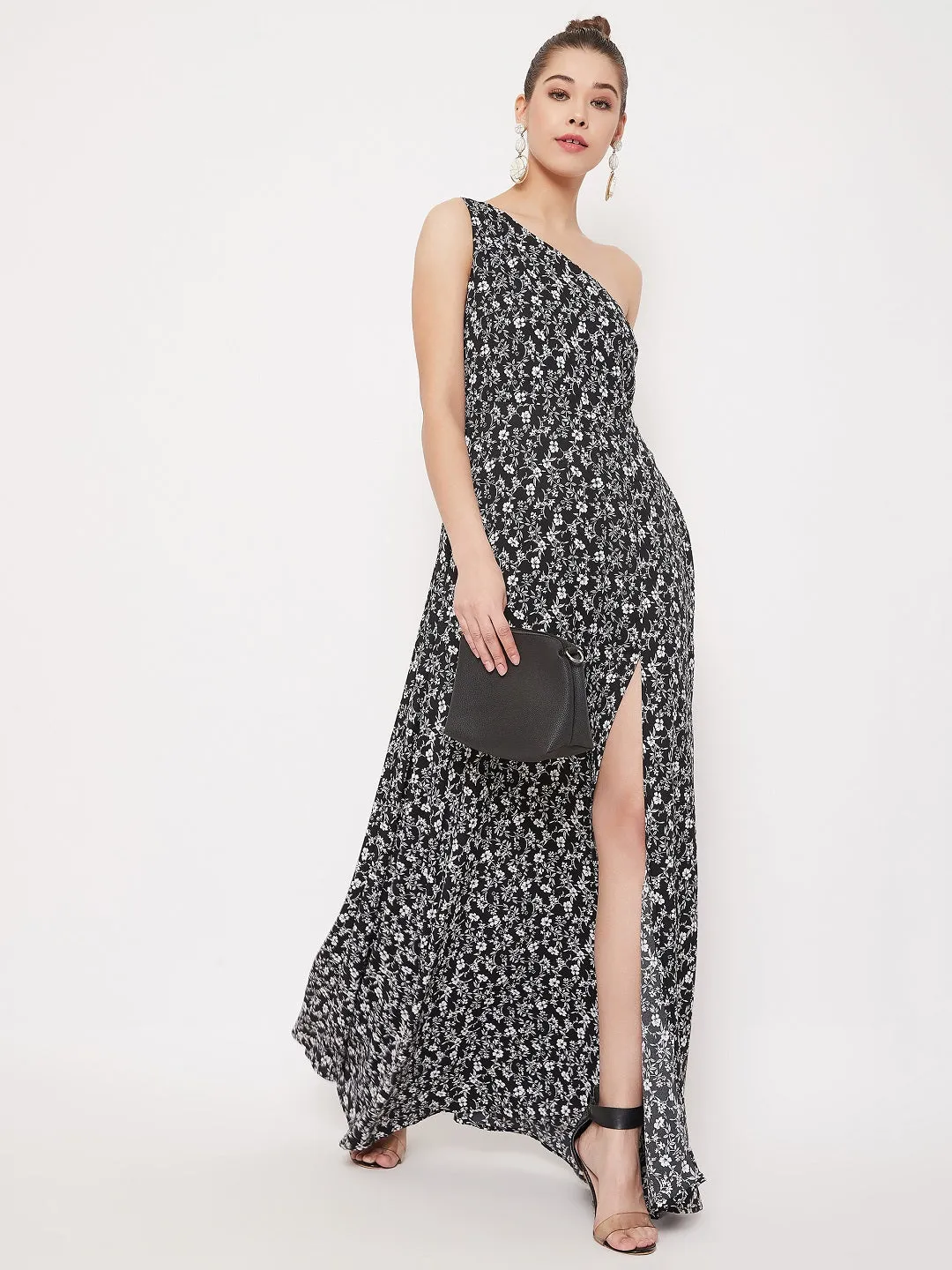 Berrylush Women Black & White Floral Printed One Shoulder Maxi Dress