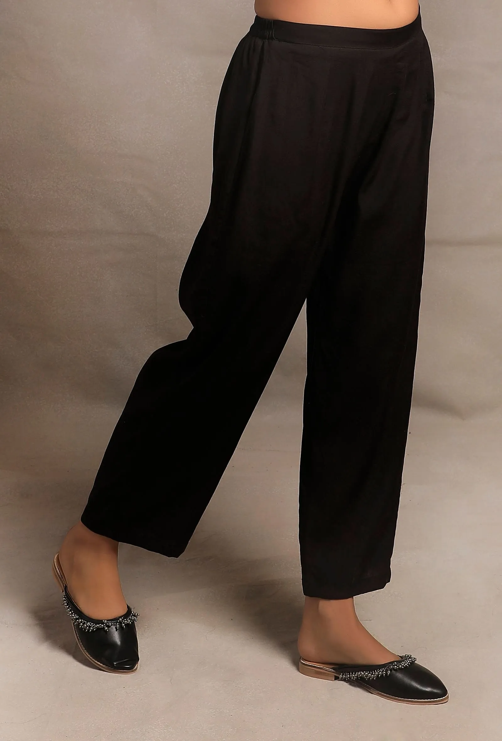 Black Flex Narrow Straight Pants