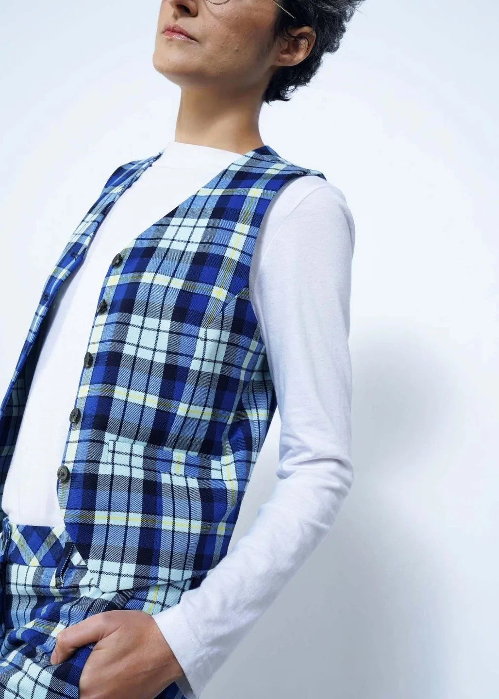 Empower Tartan Vest in Navy Plaid