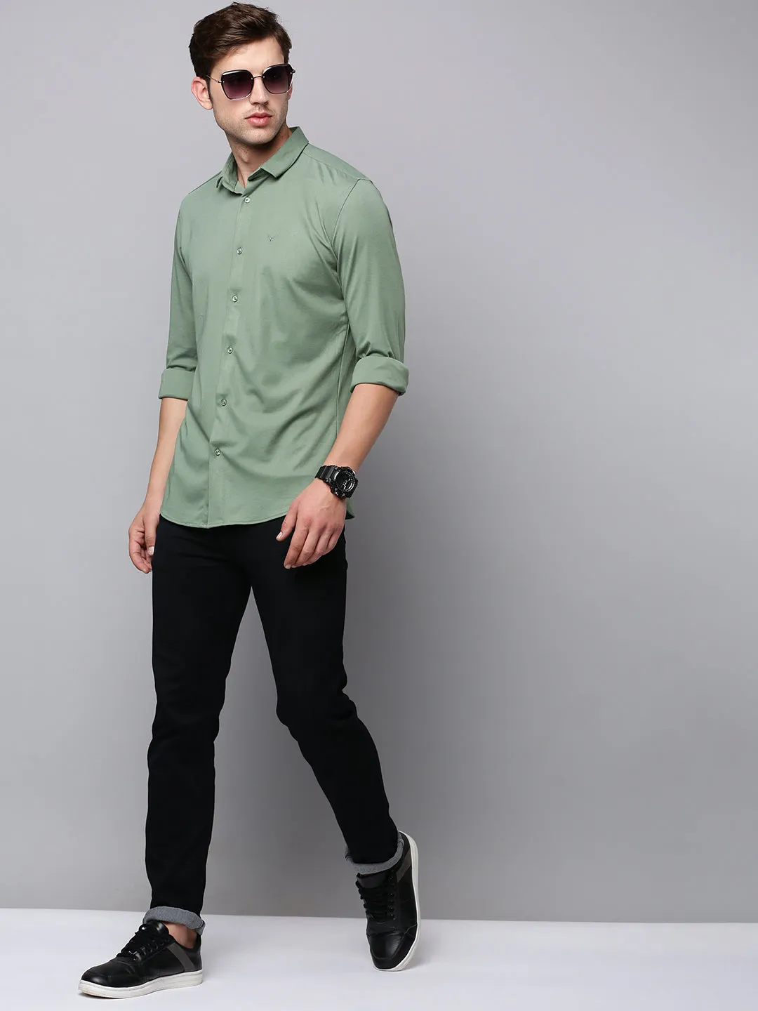 Men Green Solid Casual Shirt