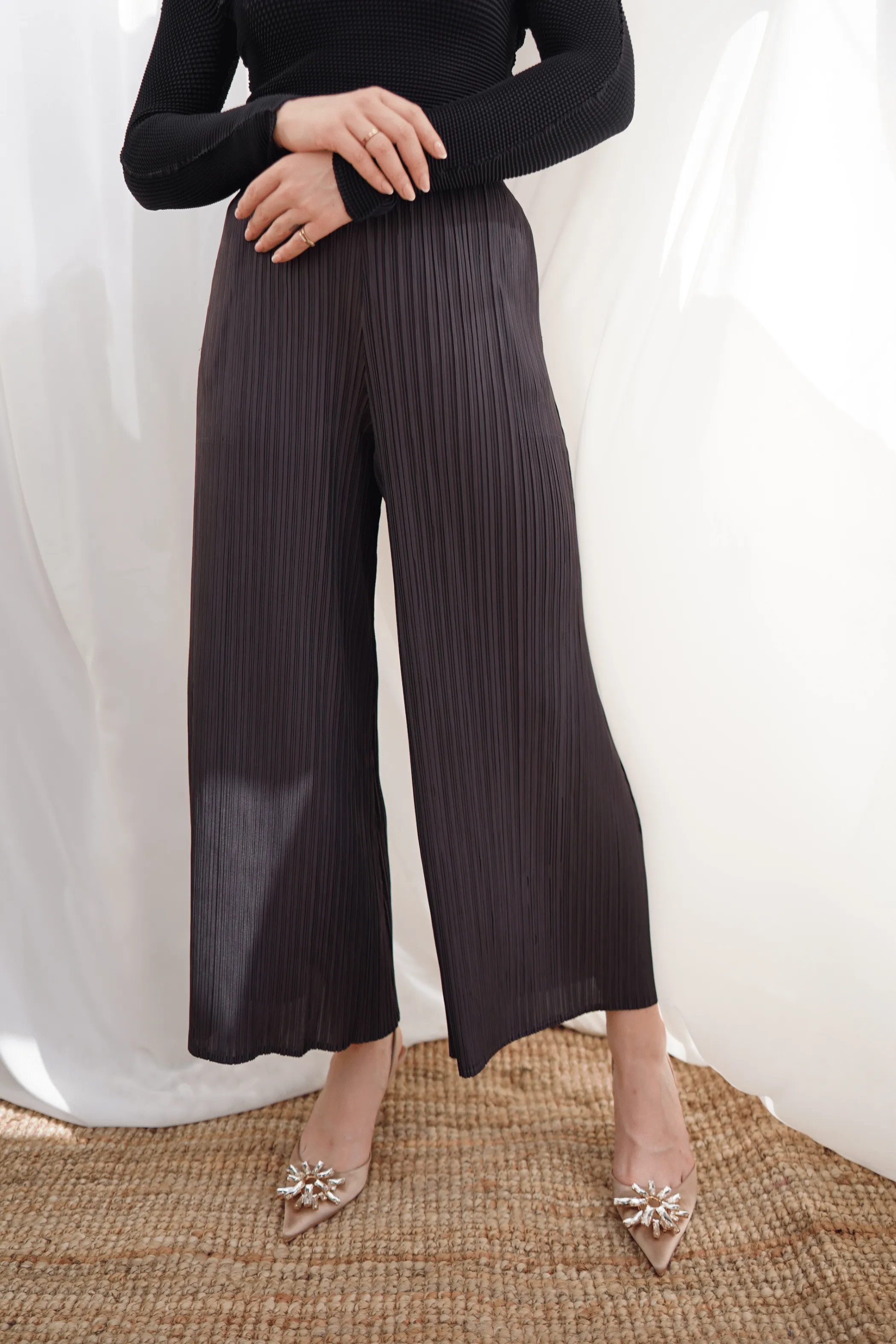 Paula Pleated Pants