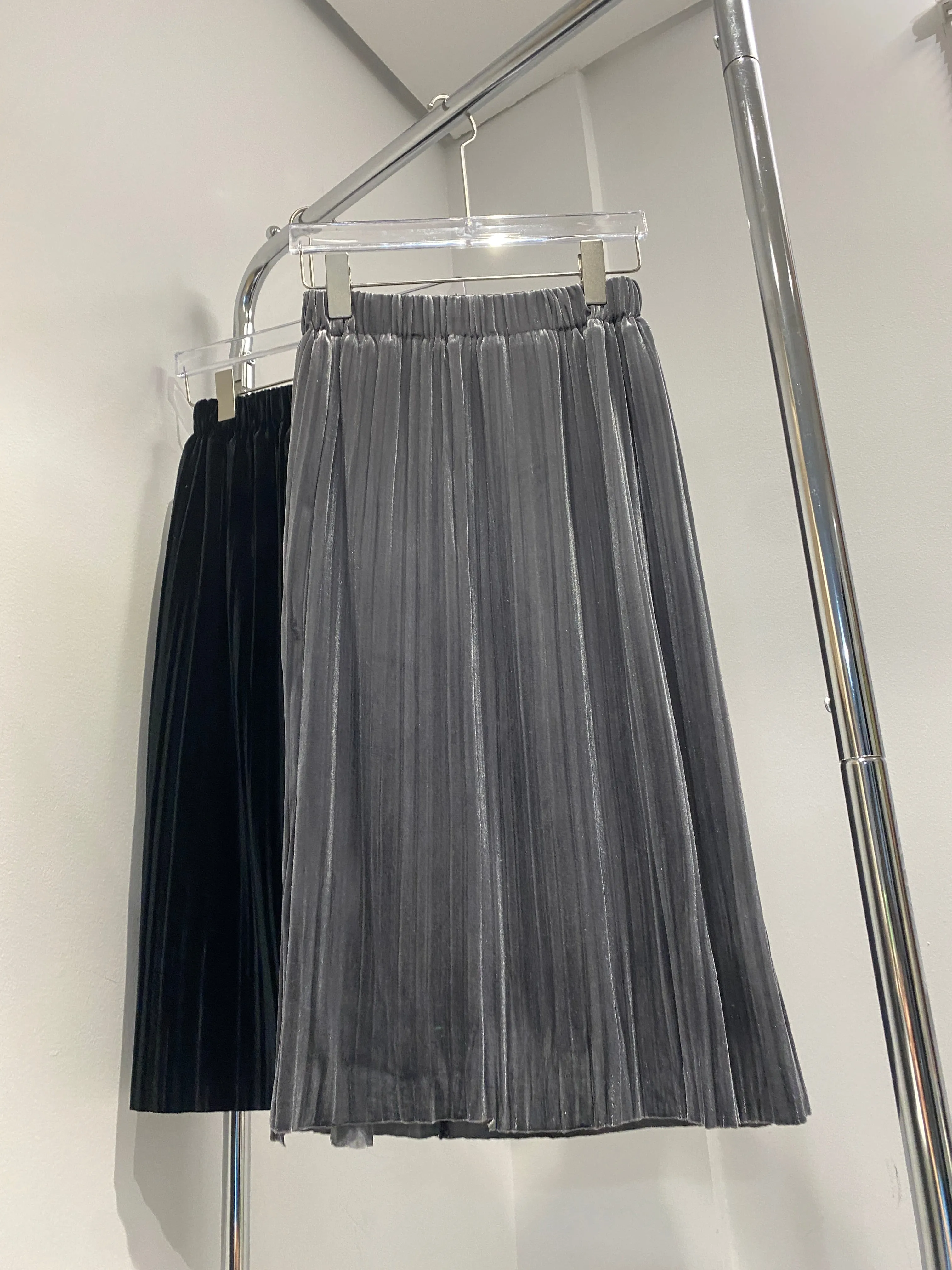 Pleated Velvet Skirt - Gunmetal Gray