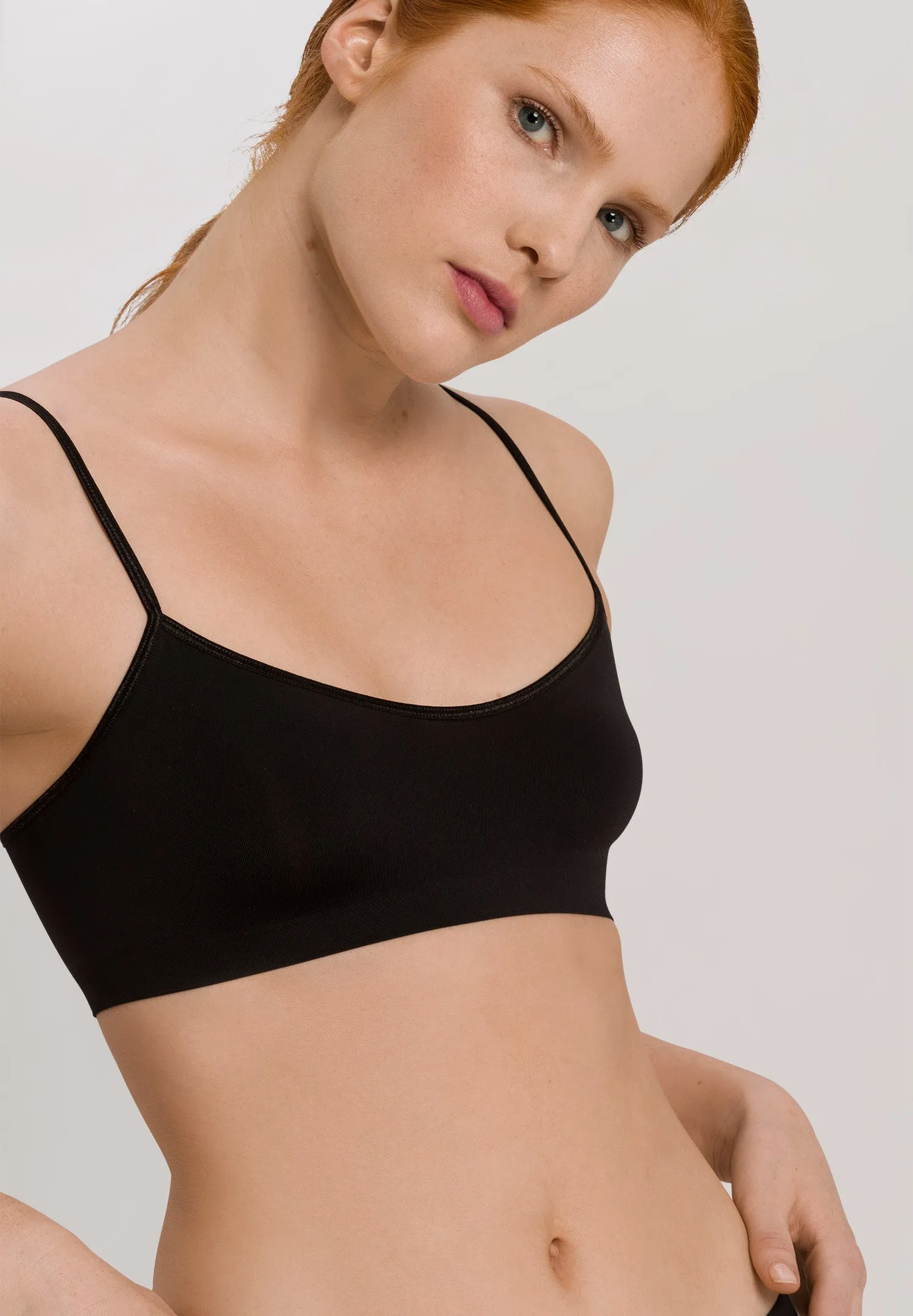 Touch Feeling Spaghetti Crop Top | Black 71824-199