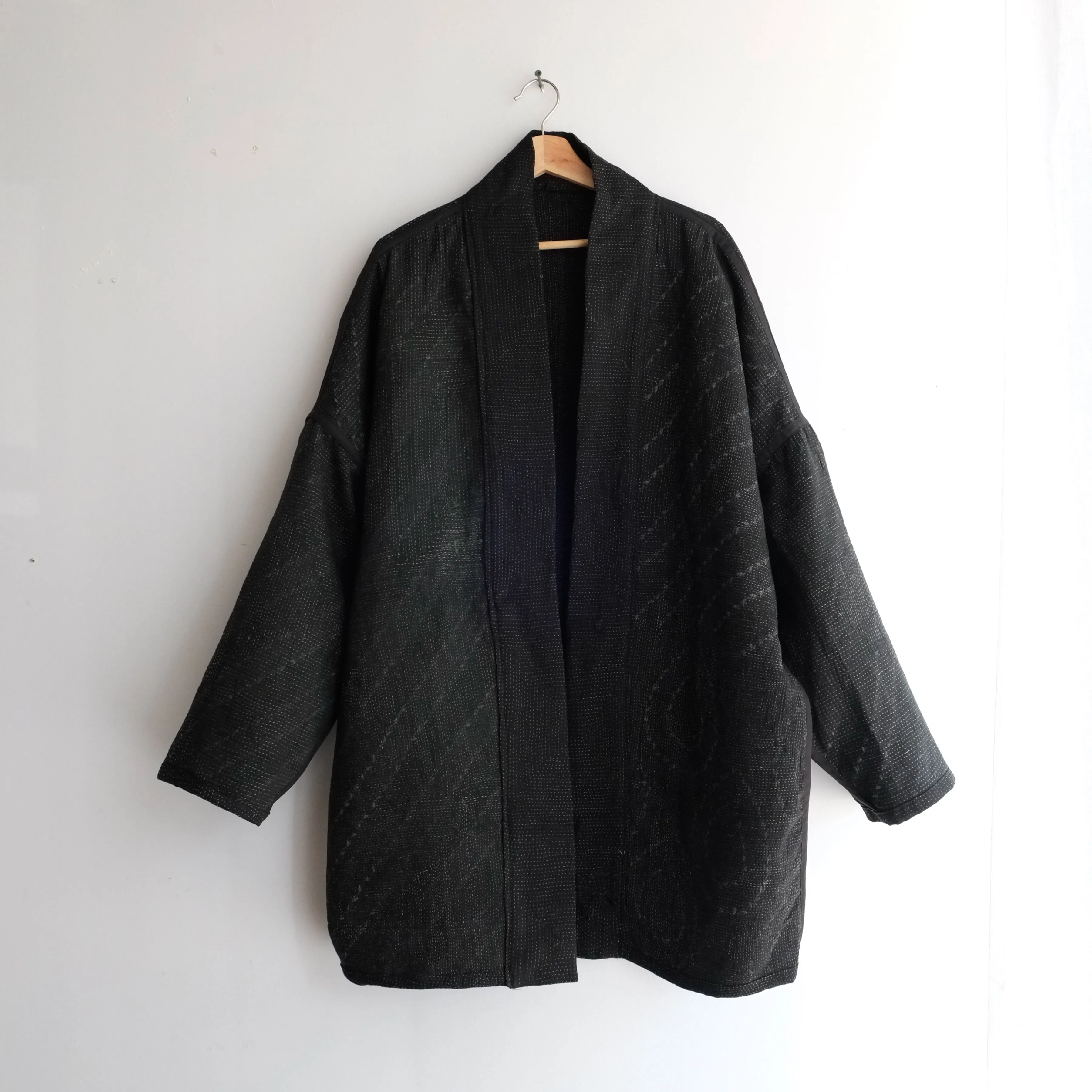 XL Black Leaf Embroidery Anoushka Jacket LL084